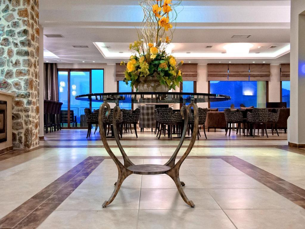 Enastron View Hotel 카스토리아 외부 사진