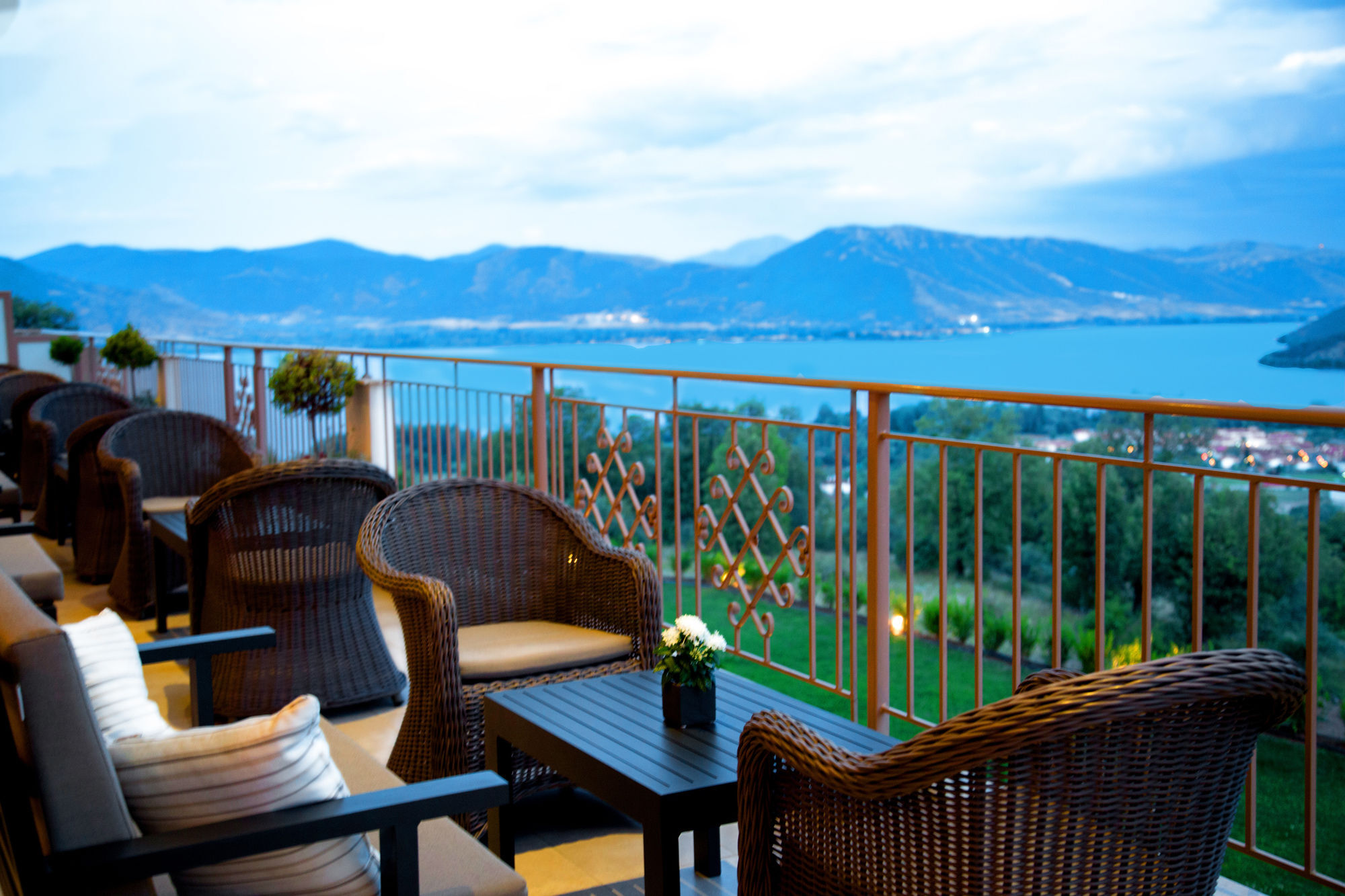 Enastron View Hotel 카스토리아 외부 사진
